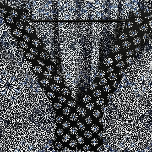 Gap Blue Kaleidoscope Floral Blouse Womens Small Polyester Long Sleeve - Picture 4 of 6